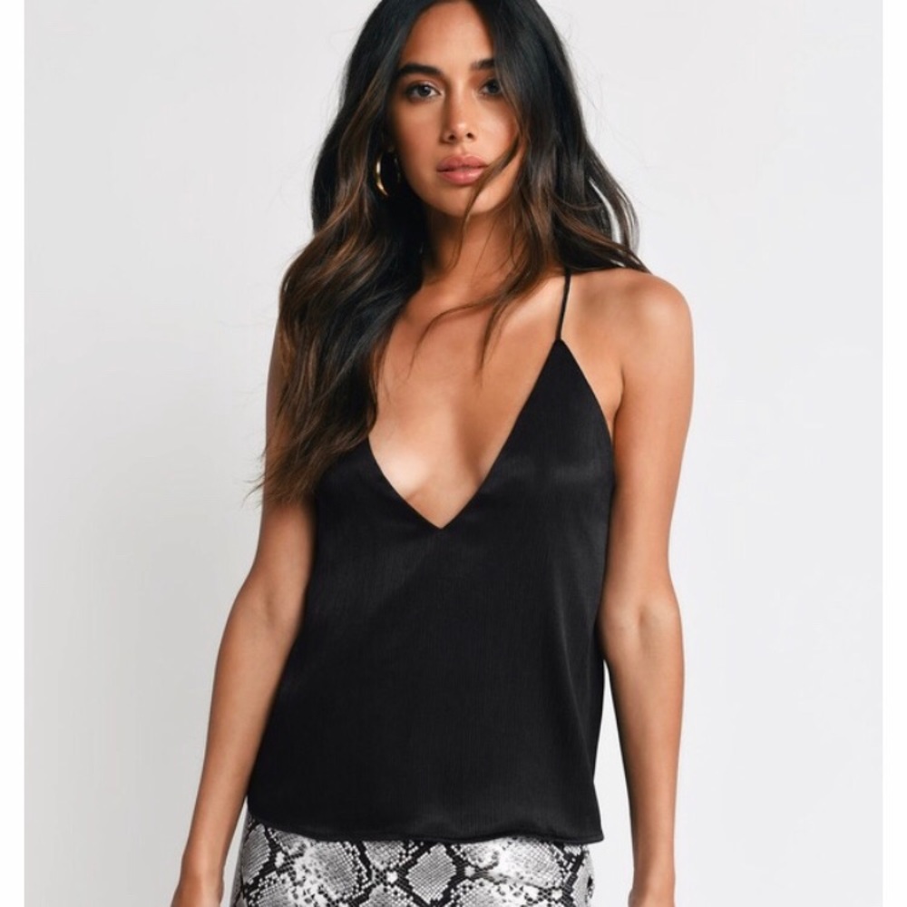 Tobi sexy backless tops😍😍😍